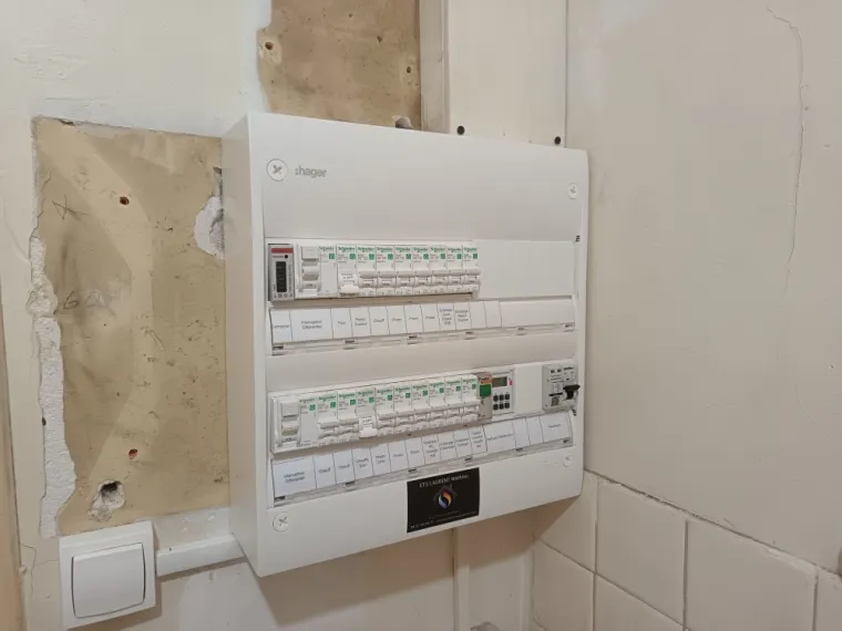 PAC ou borne de recharge : faut-il modifier un ancien tableau électrique ?, Bourgoin-Jallieu, Ets Laurent Mathieu
