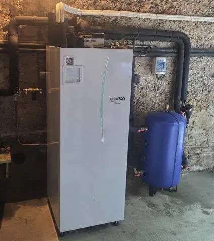 Installation pompe à chaleur air/eau par plombier frigoriste RGE à Cessieu, Bourgoin-Jallieu, Ets Laurent Mathieu